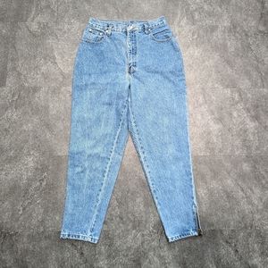 Vintage medium wash highwaisted tapered leg Silver mom jeans